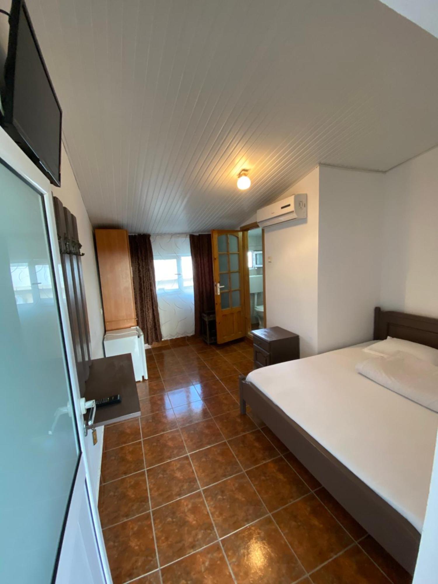 Casa Ciobi Două Mai Quarto foto
