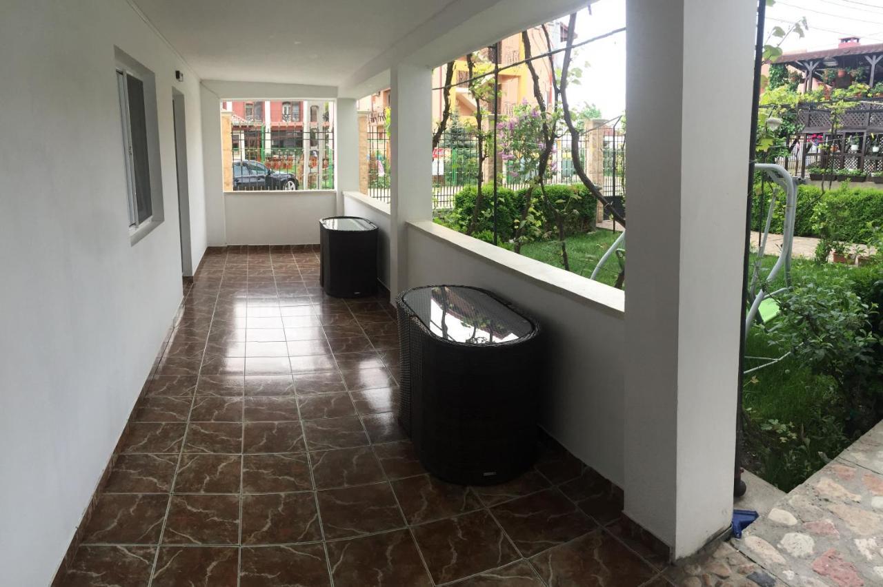 Casa Ciobi Două Mai Exterior foto